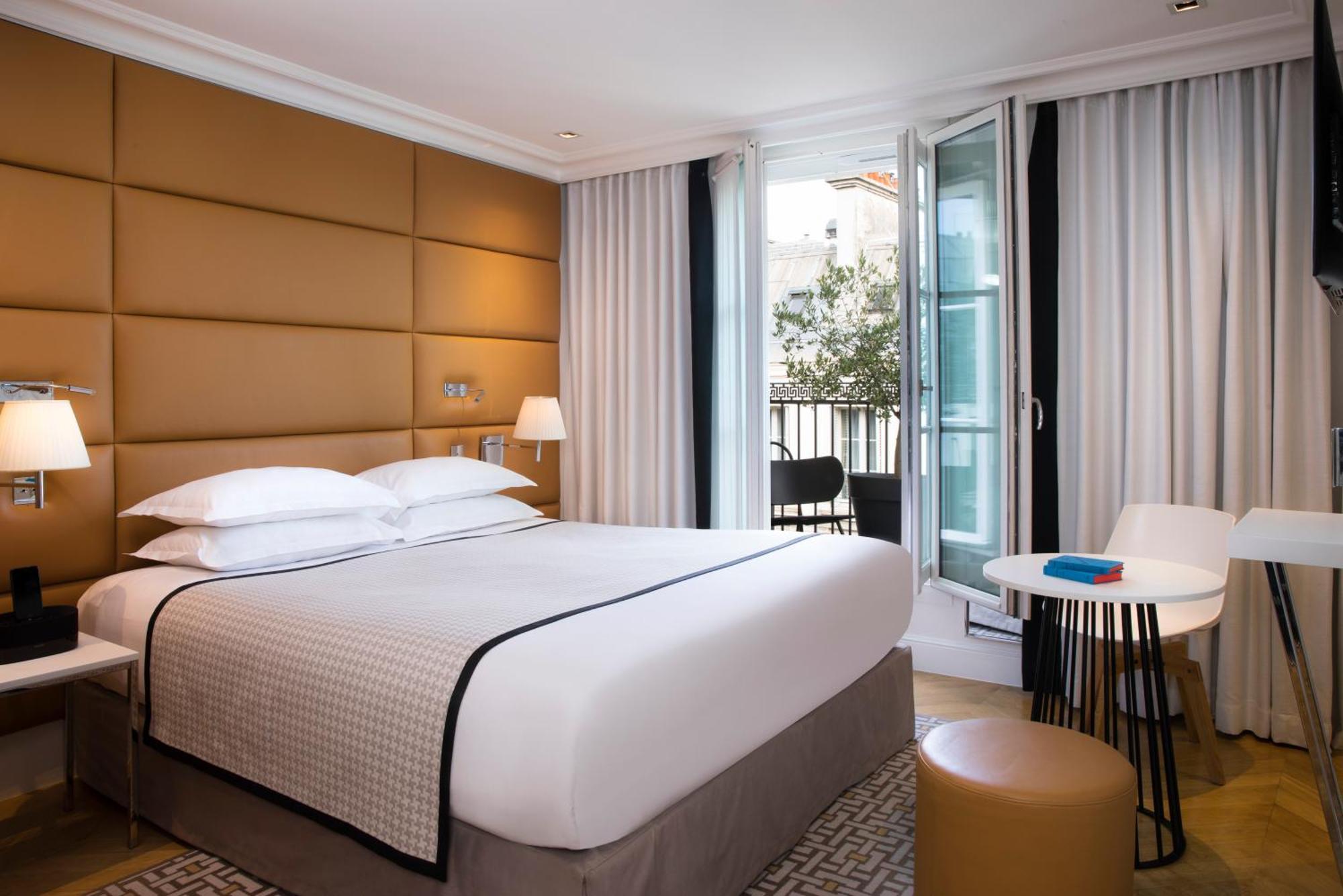 R De - Boutique 4* Paris