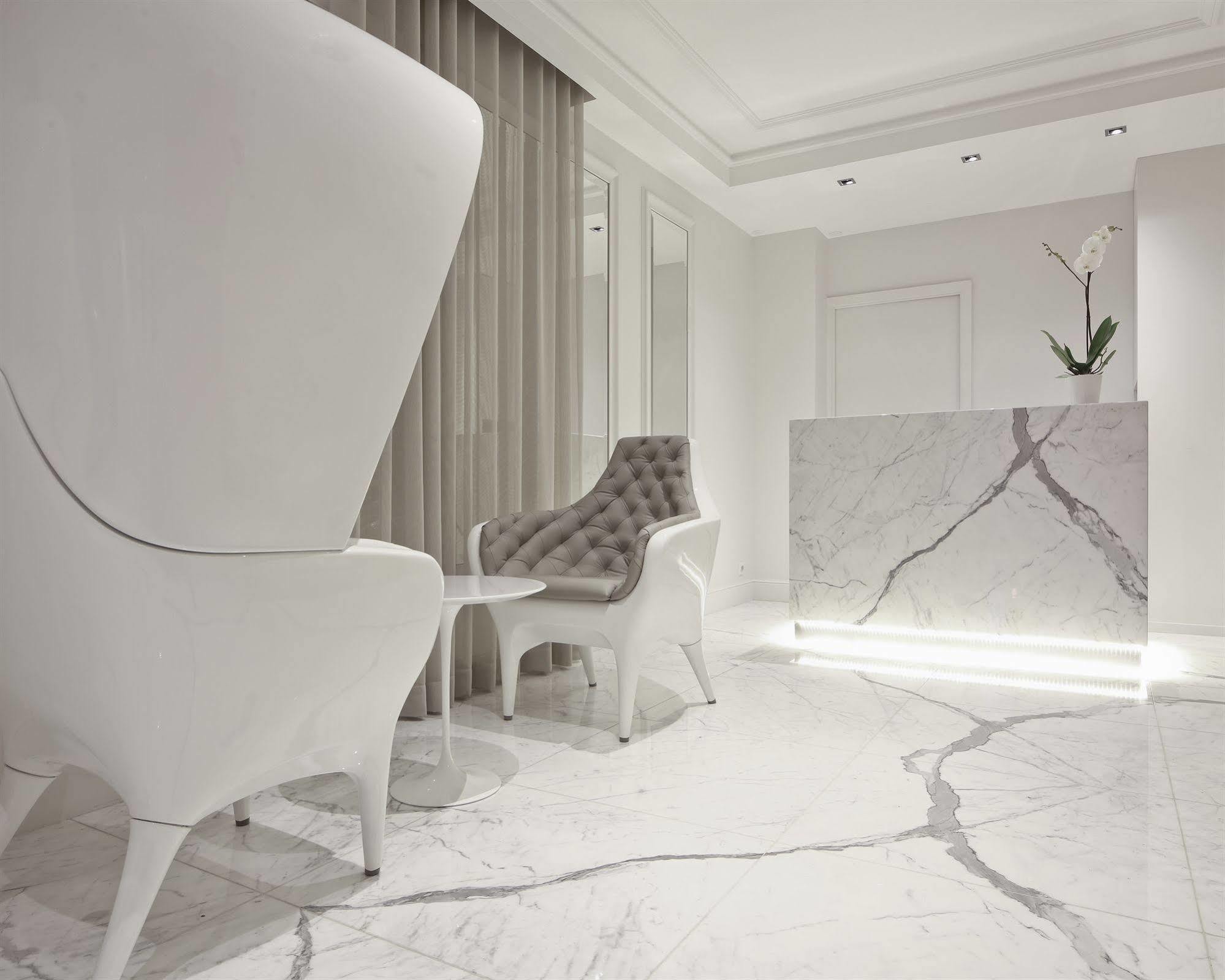 R De - Boutique 4* Parigi